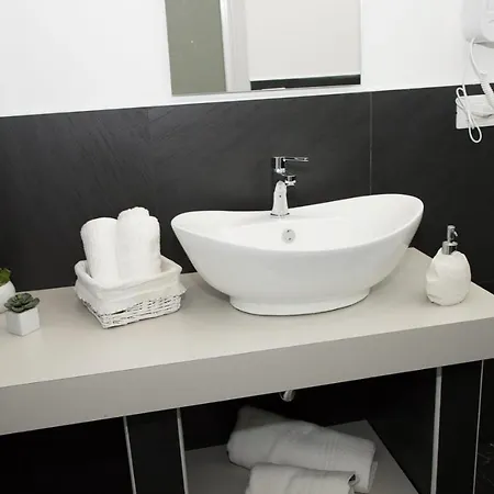 Laura ベッド・アンド・ブレックファスト 3*