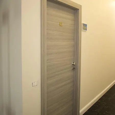 Laura ベッド・アンド・ブレックファスト 3*