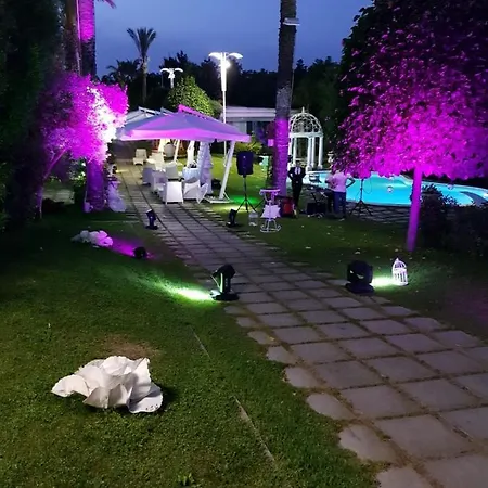 ベッド・アンド・ブレックファスト Laura 3*