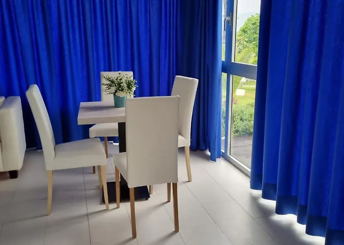 Laura Bed & Breakfast